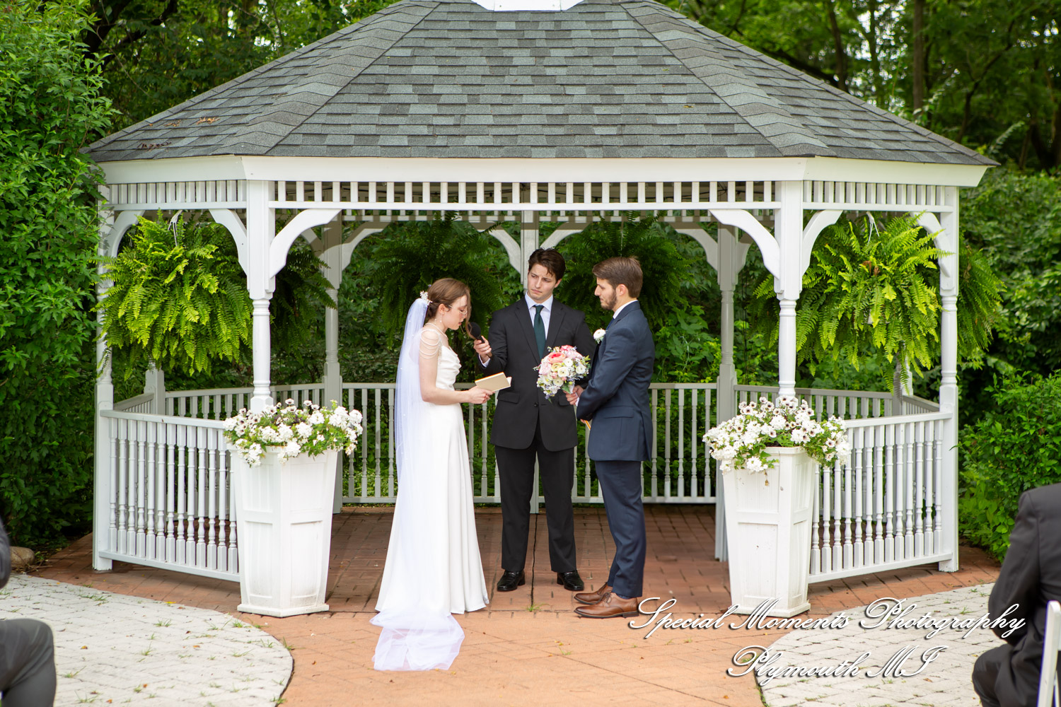 Samantha & David at Longacre House Farmington Hills MI wedding photograph