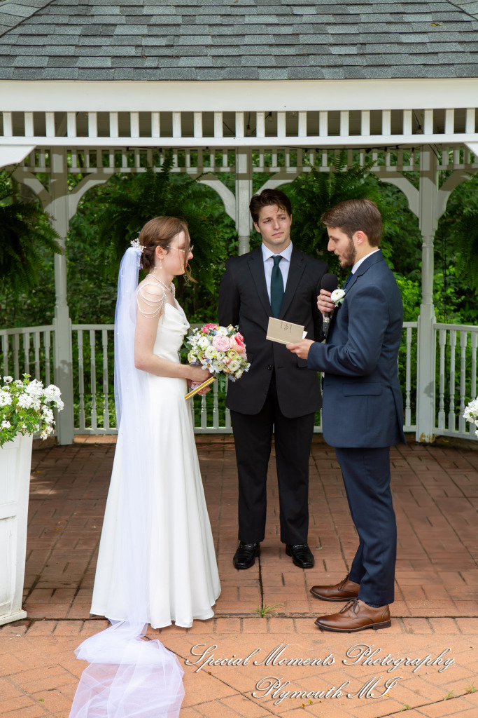 Samantha & David at Longacre House Farmington Hills MI wedding photograph