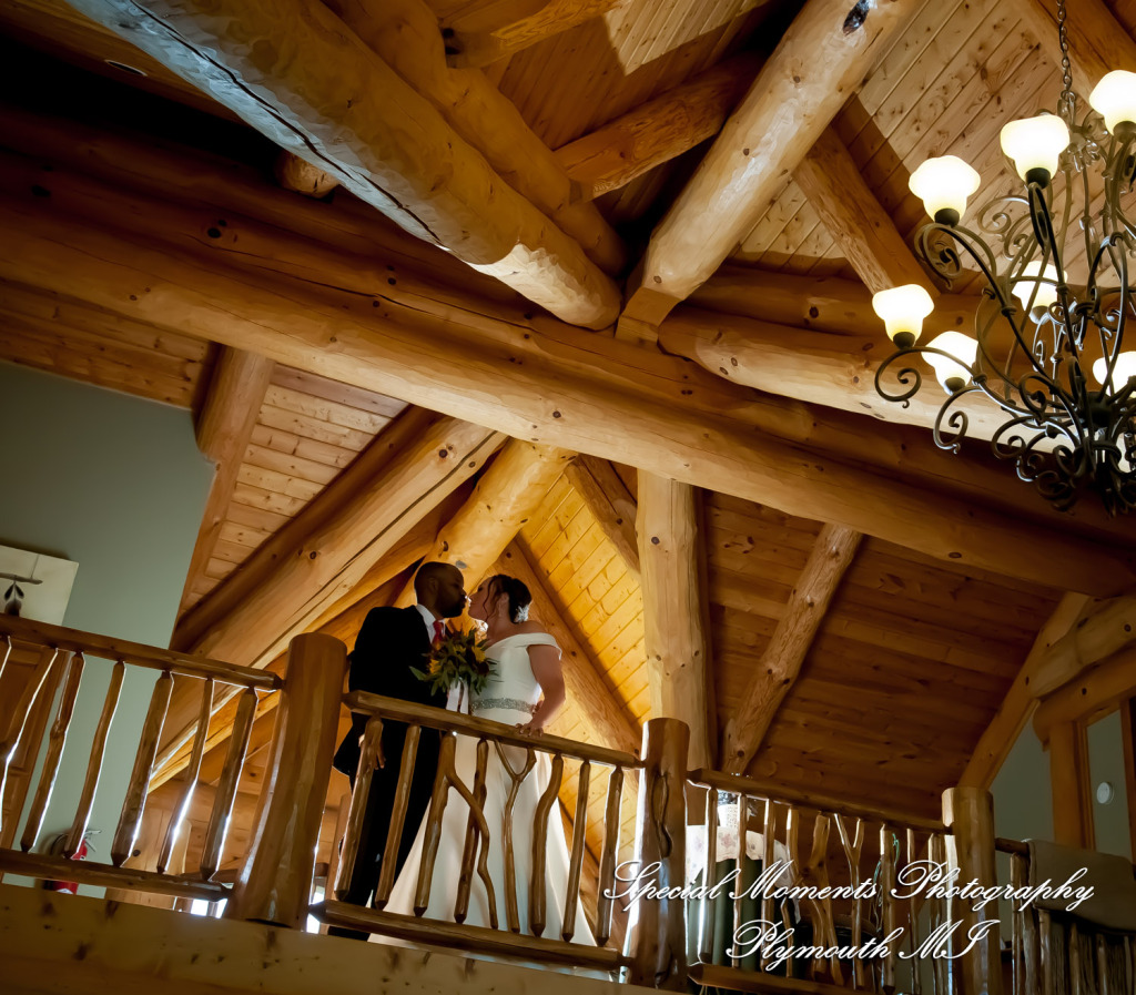 Lamar & Rachel at Strawberry Lake Lodge Pinckney MI wedding photograph