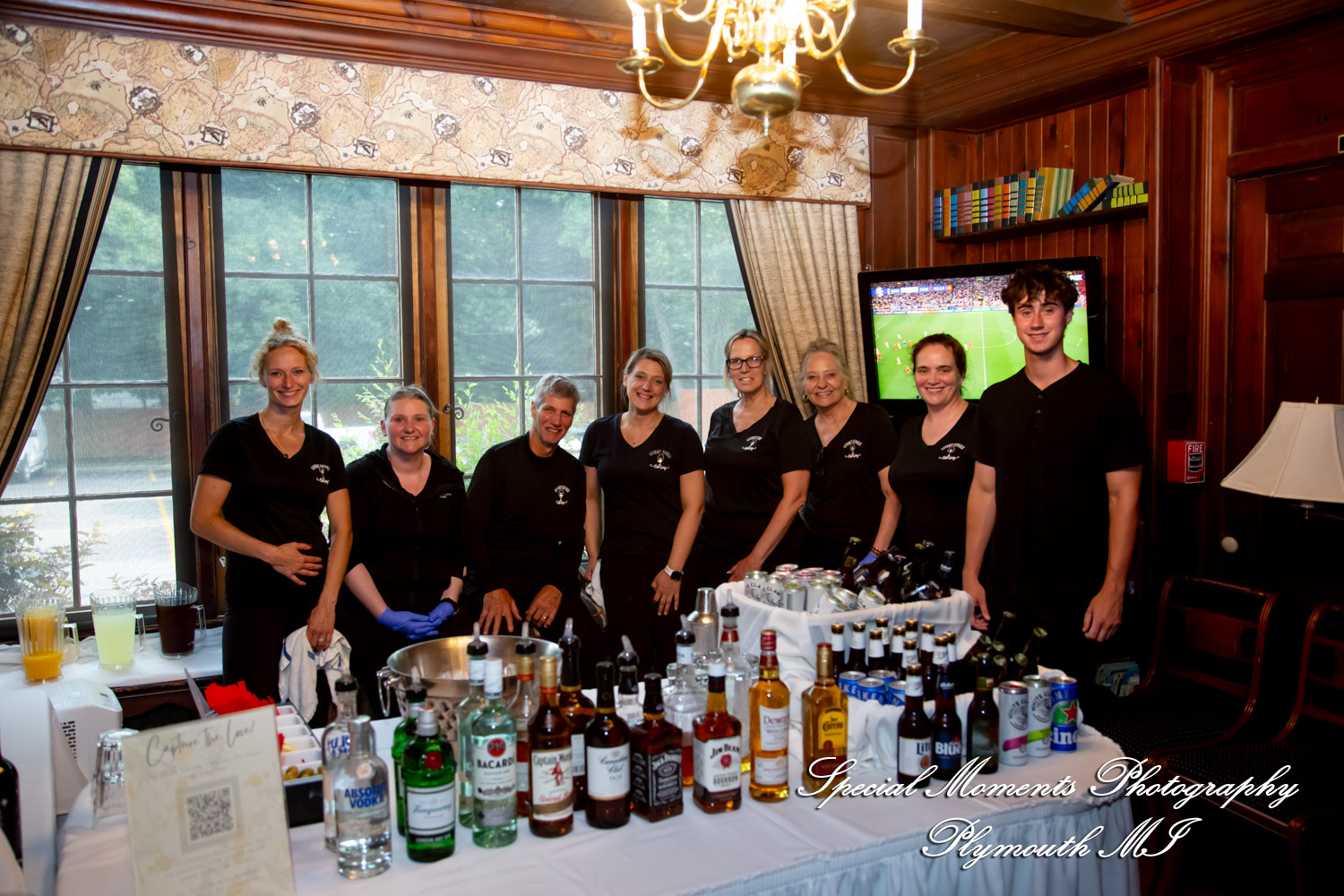 Samantha & David at Longacre House Farmington Hills MI wedding photograph