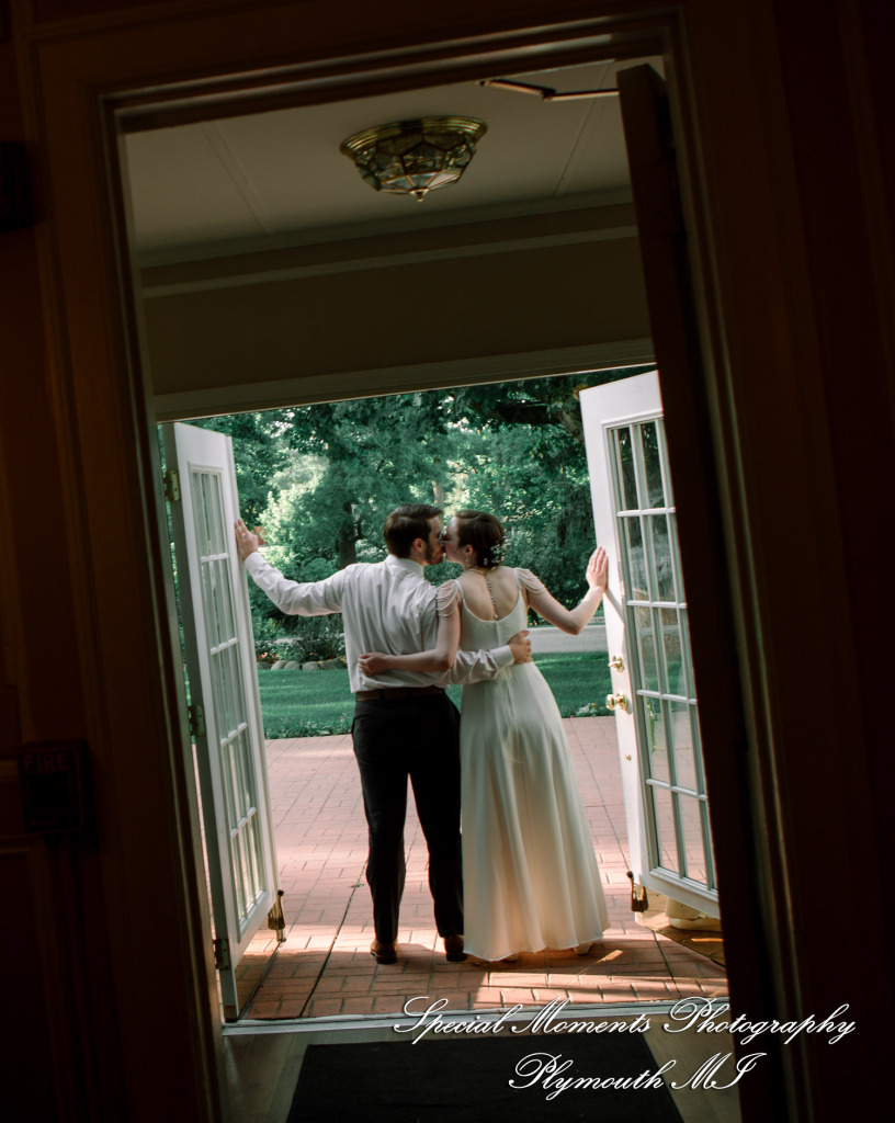 Samantha & David at Longacre House Farmington Hills MI wedding photograph