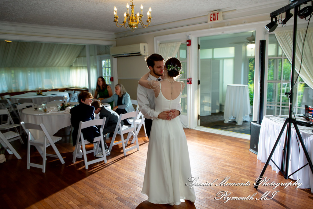 Samantha & David at Longacre House Farmington Hills MI wedding photograph