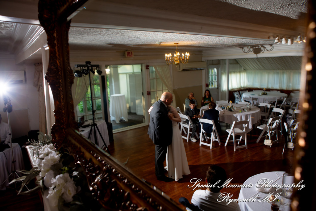 Samantha & David at Longacre House Farmington Hills MI wedding photograph