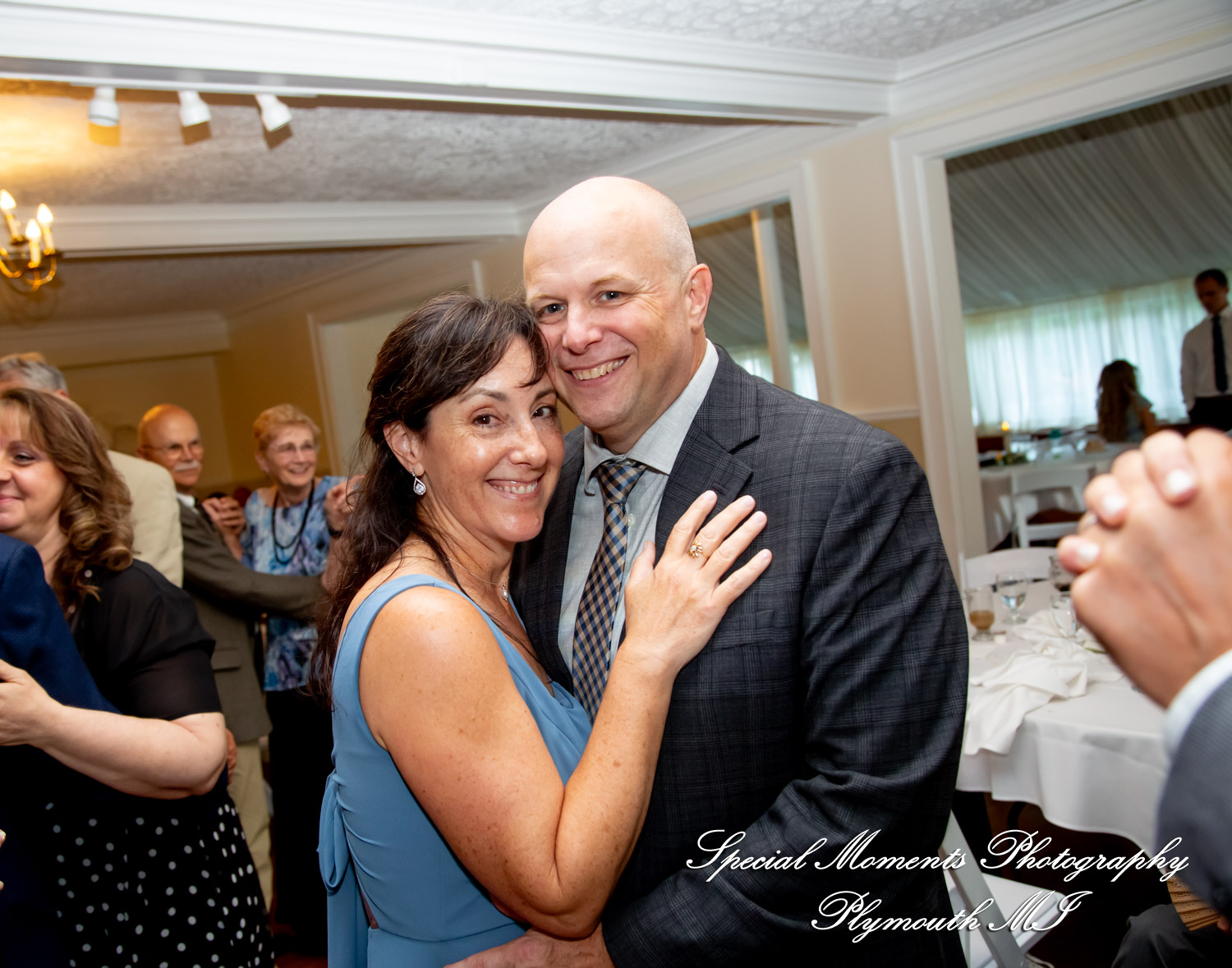 Samantha & David at Longacre House Farmington Hills MI wedding photograph