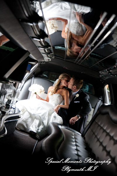 5 Star - HOMEPAGE Caroline & Jonathan at Walnut Creek Country Club South Lyon MI wedding photograph - 600 5 Star - HOMEPAGE Caroline & Jonathan at Walnut Creek Country Club South Lyon MI wedding photograph - 600