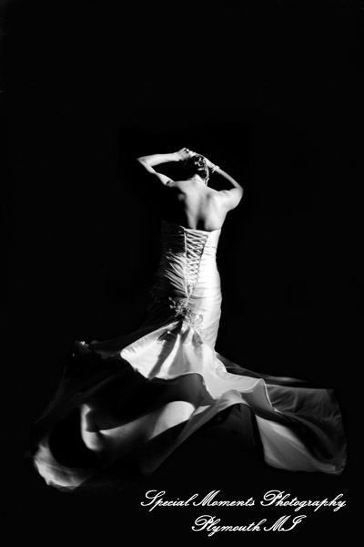 5 Star - Spinning Bride Crystal Gardens Howell MI wedding photograph HOMEPAGE 600 5 Star - Spinning Bride Crystal Gardens Howell MI wedding photograph HOMEPAGE 600