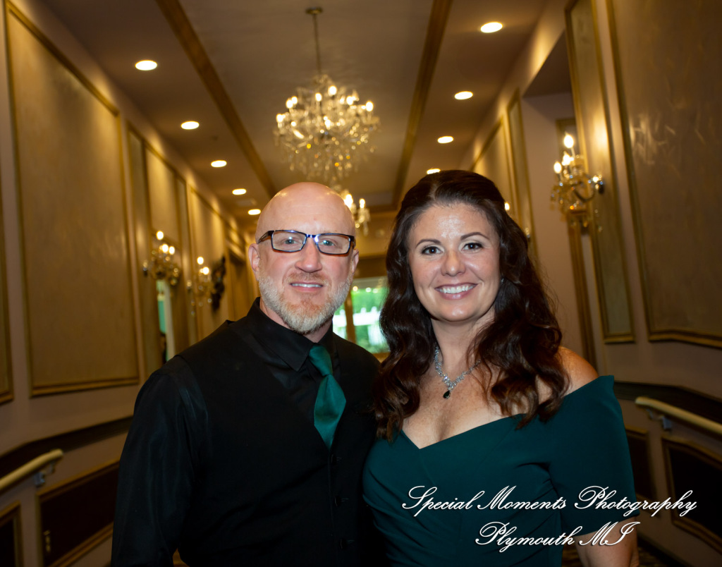A Couple at Bentley Banquet Conference Center Wyandotte MI wedding photography