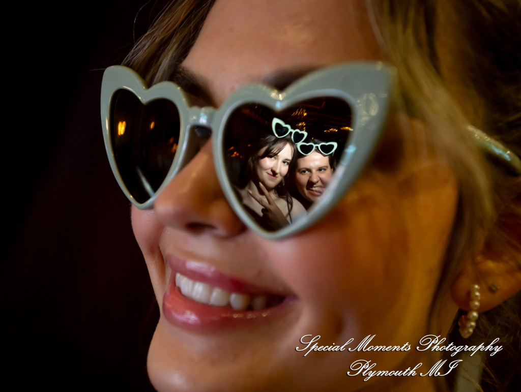 A Couple at Bentley Banquet Conference Center Wyandotte MI wedding photography