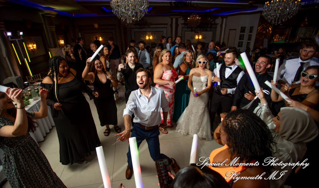 A Couple at Bentley Banquet Conference Center Wyandotte MI wedding photography