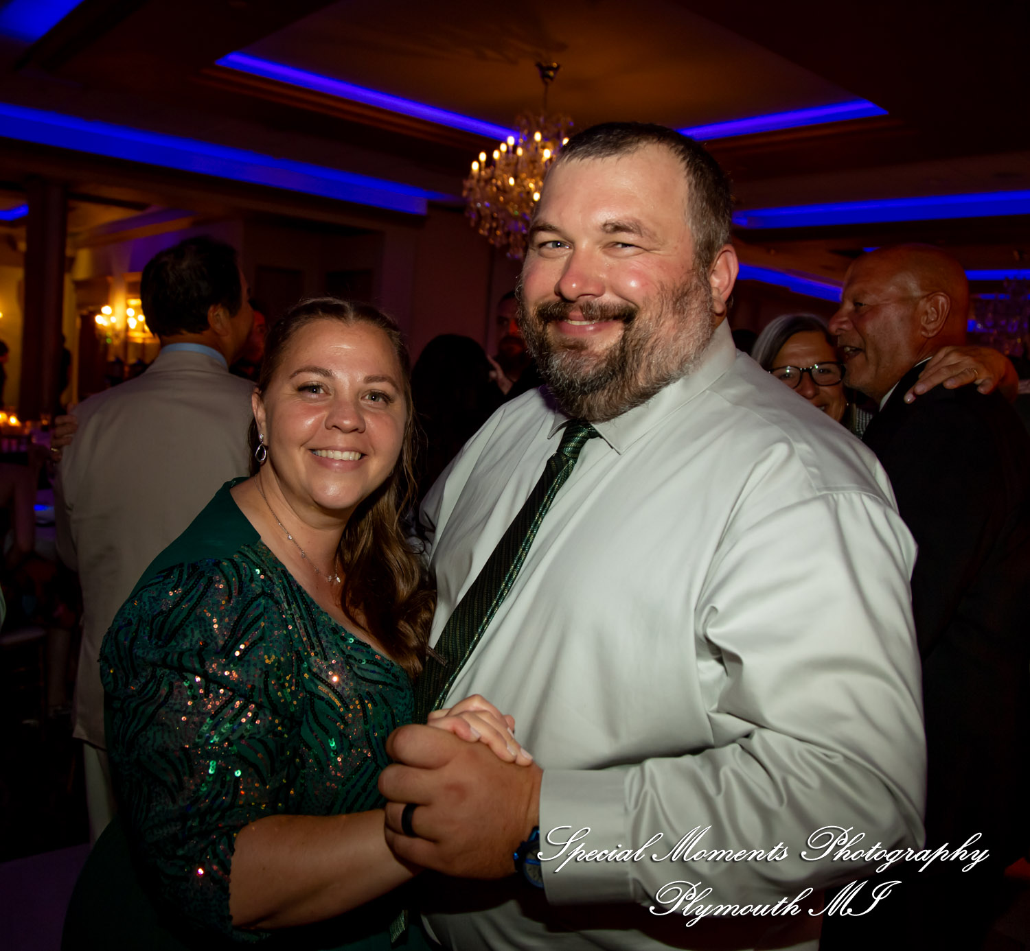 A Couple at Bentley Banquet Conference Center Wyandotte MI wedding photography