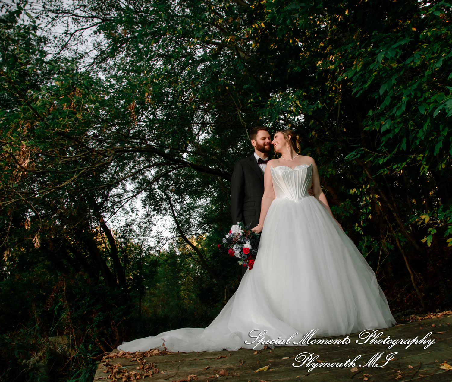 Chloe & Daniel at Wellers West Garden Saline MI wedding photography