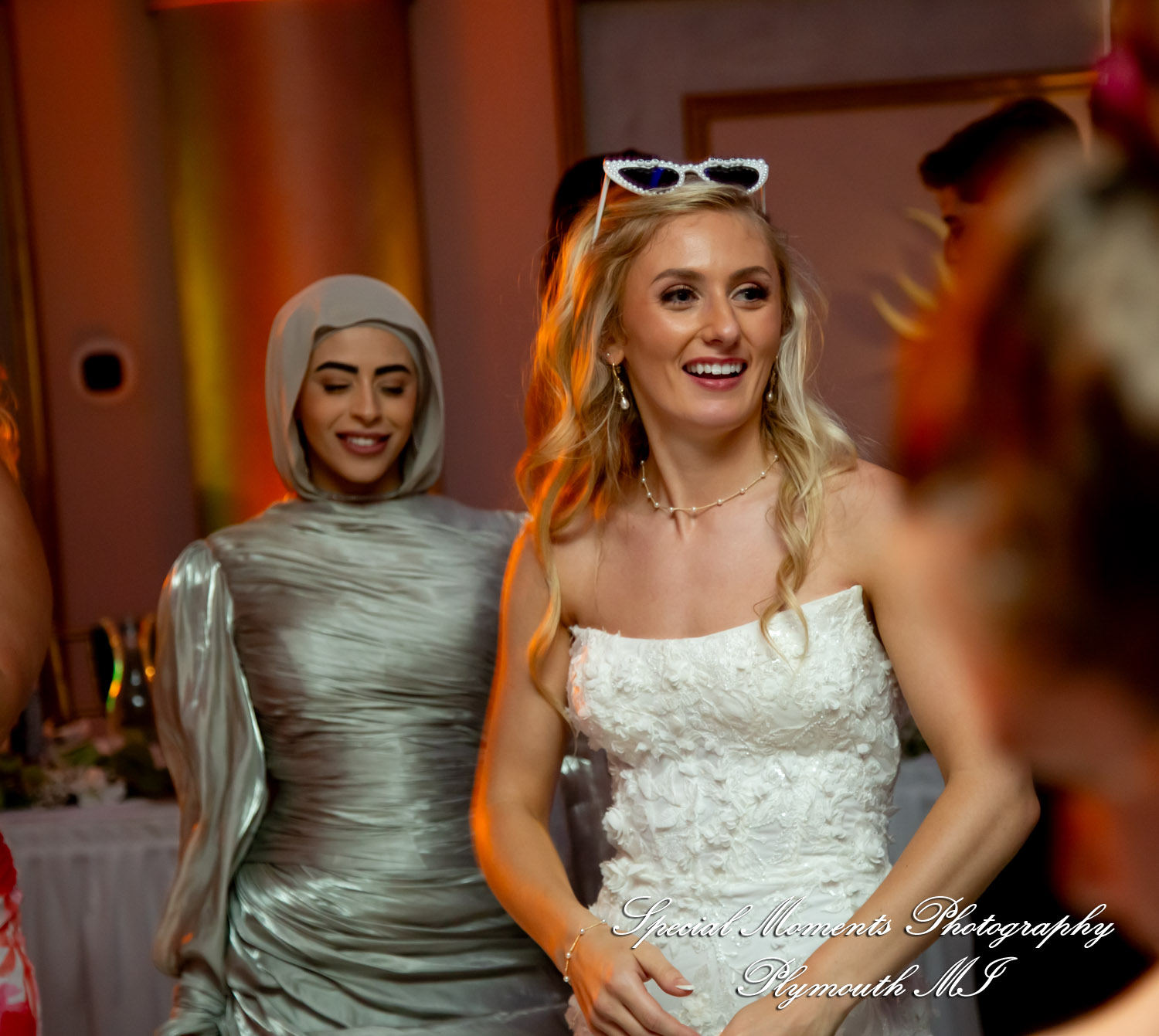 A Couple at Bentley Banquet Conference Center Wyandotte MI wedding photography