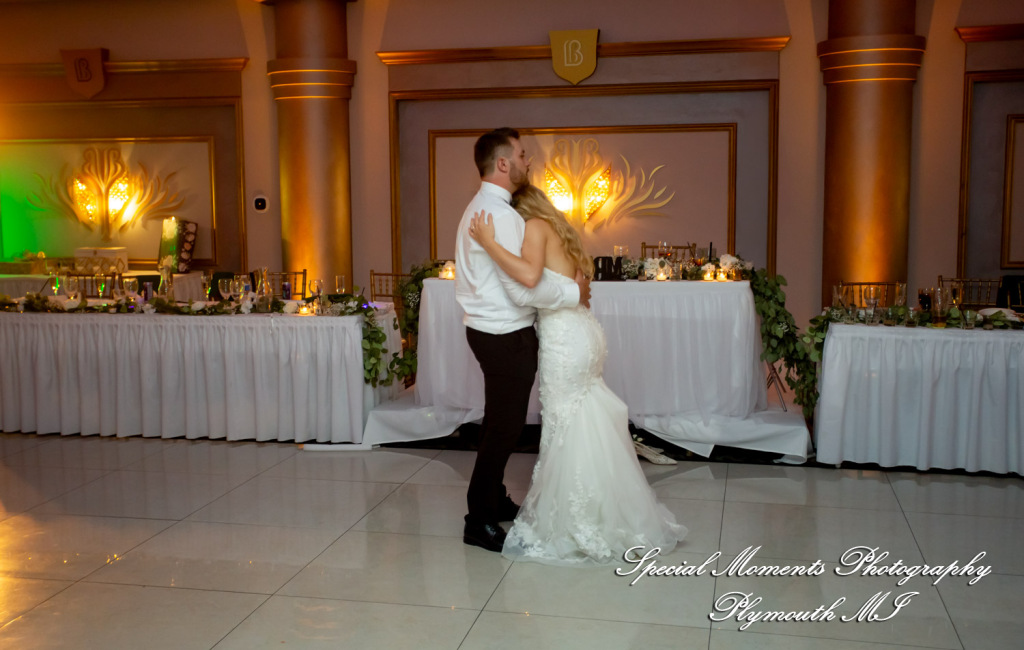 A Couple at Bentley Banquet Conference Center Wyandotte MI wedding photography