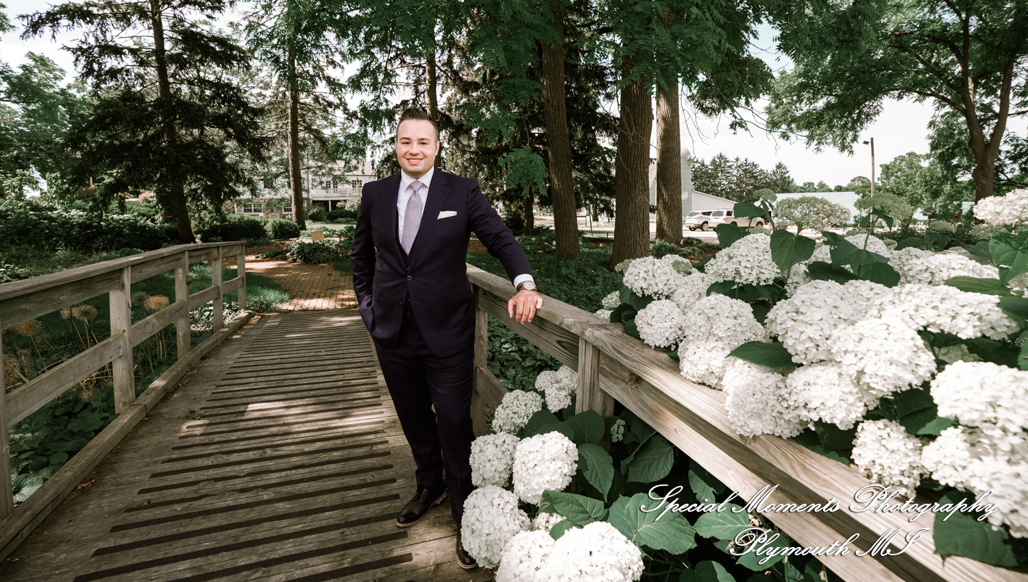 Melissa & Eric at MSU Tollgate Farm & Education Center Novi MI wedding photography