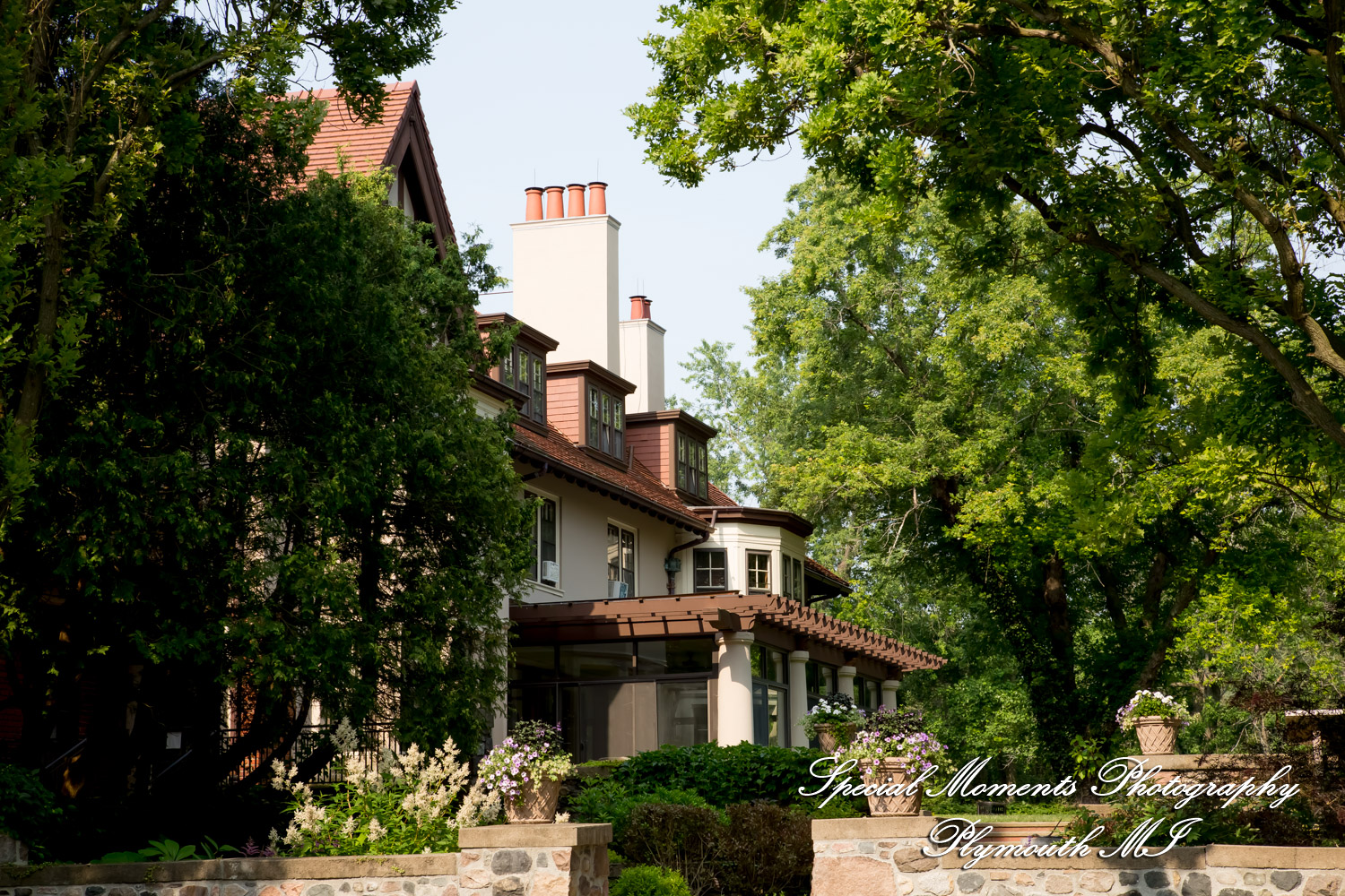 Chayna & Jonny at Cranbrook House Gardens Bloomfield Hills MI engagement photography