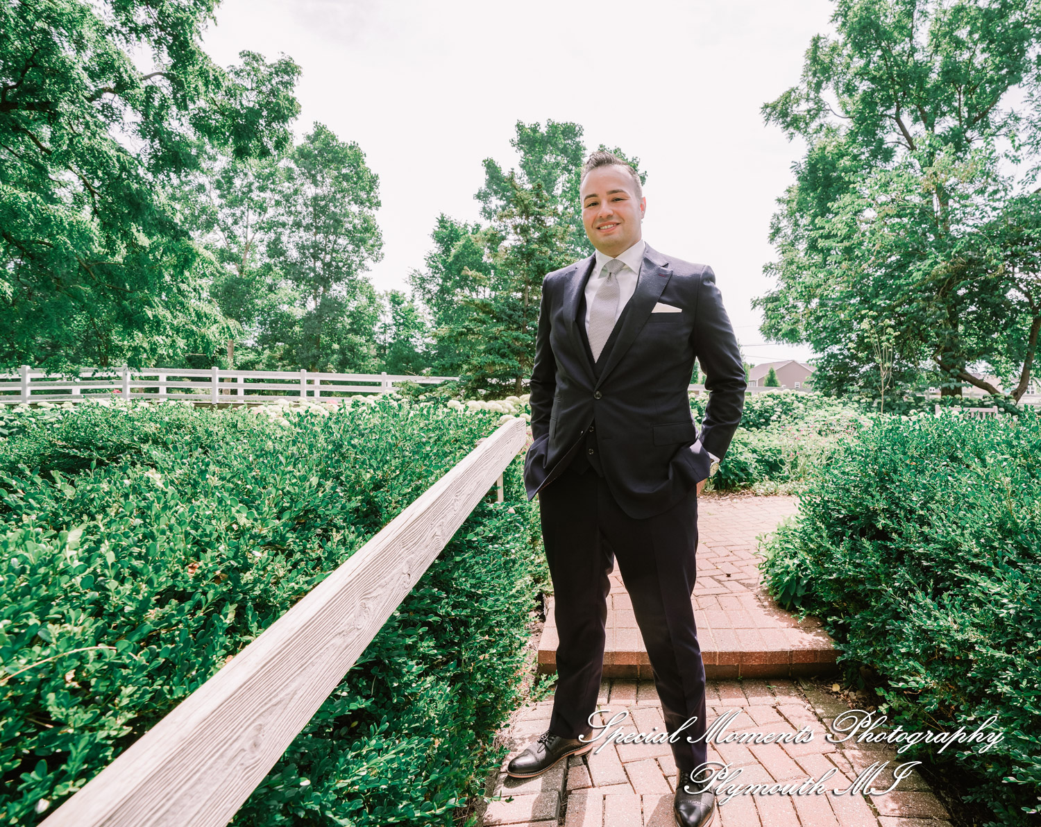 Melissa & Eric at MSU Tollgate Farm & Education Center Novi MI wedding photography