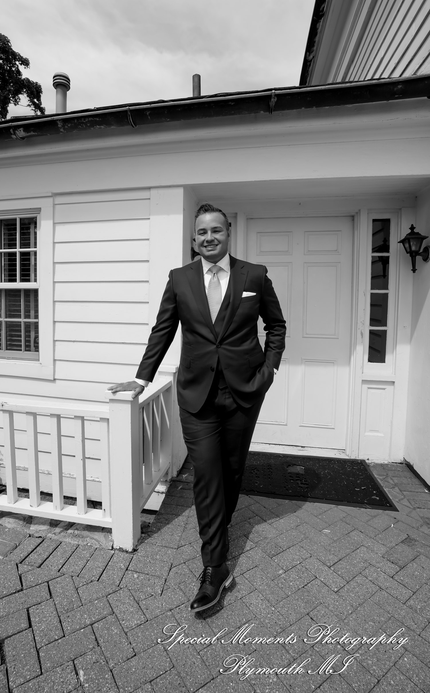 Melissa & Eric at MSU Tollgate Farm & Education Center Novi MI wedding photography