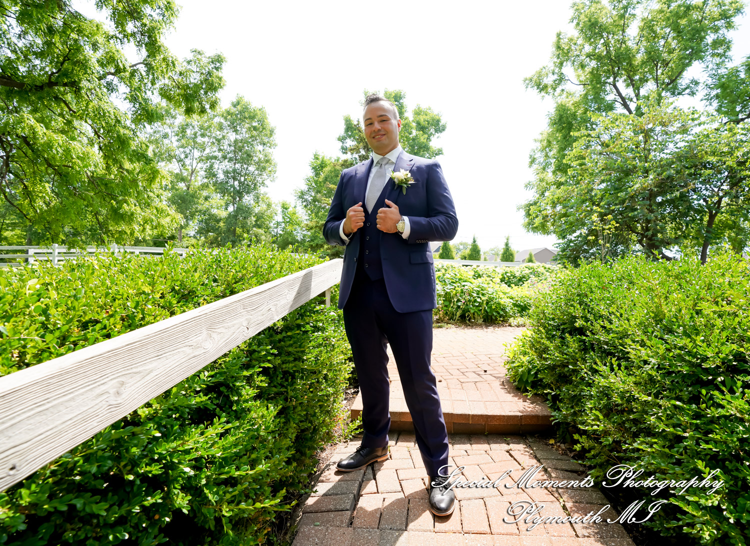 Melissa & Eric at MSU Tollgate Farm & Education Center Novi MI wedding photography