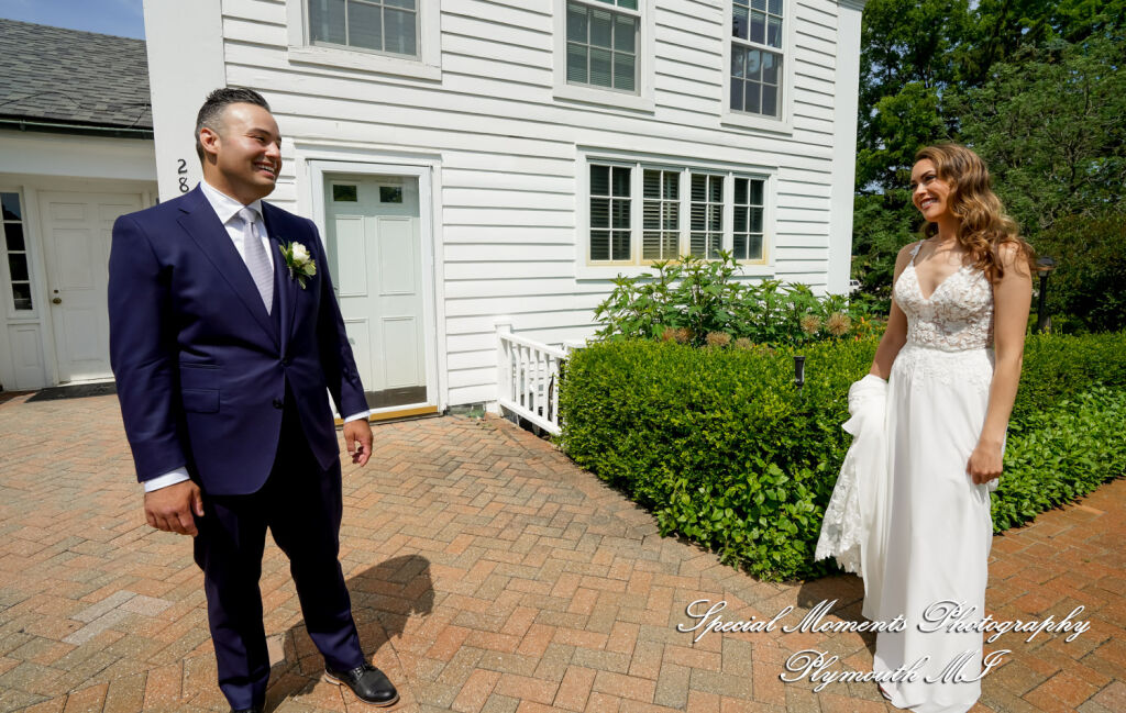 Melissa & Eric at MSU Tollgate Farm & Education Center Novi MI wedding photography