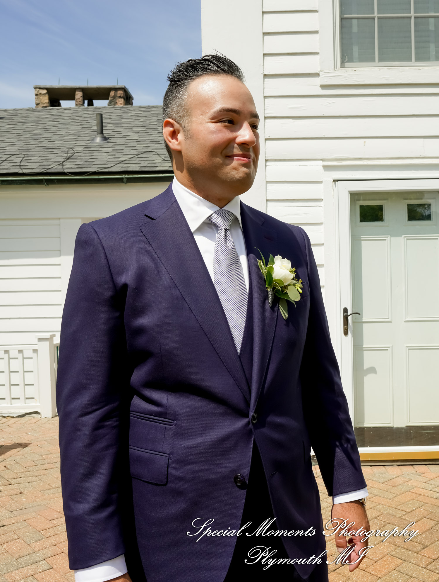 Melissa & Eric at MSU Tollgate Farm & Education Center Novi MI wedding photography
