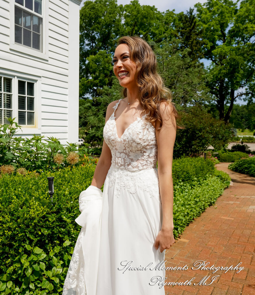 Melissa & Eric at MSU Tollgate Farm & Education Center Novi MI wedding photography
