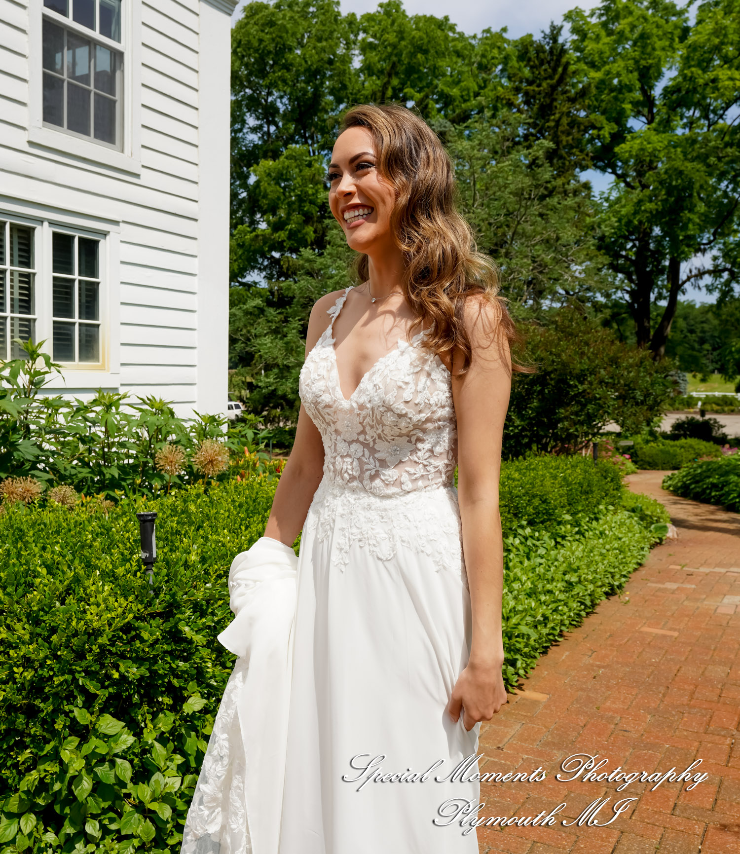 Melissa & Eric at MSU Tollgate Farm & Education Center Novi MI wedding photography