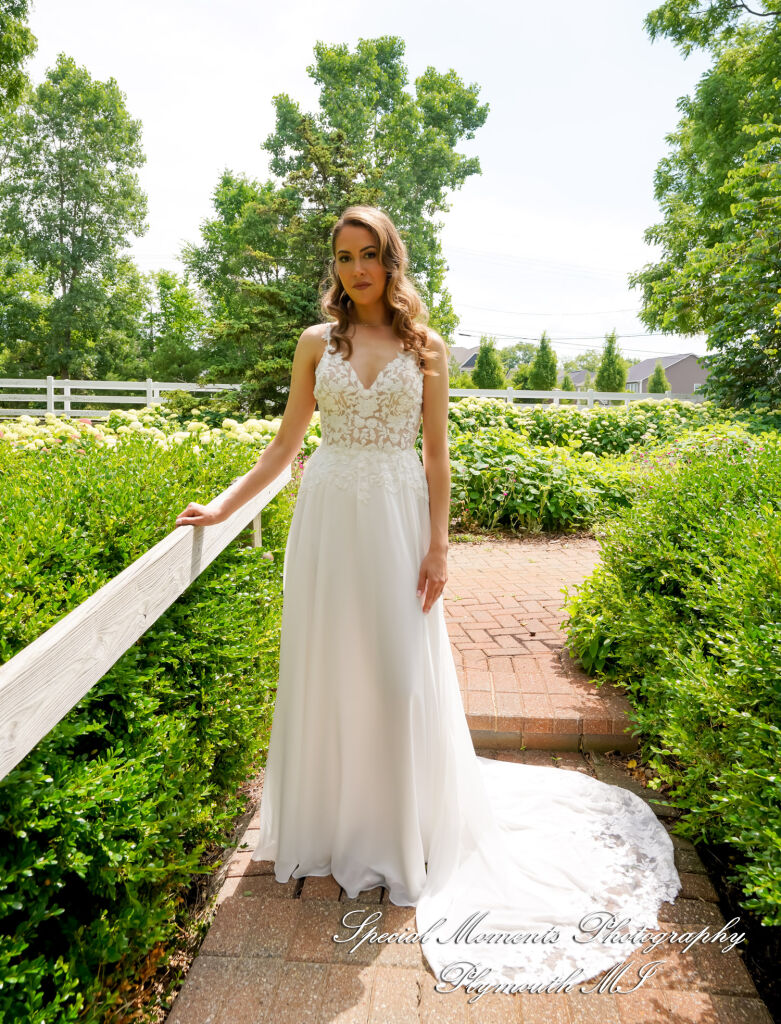 Melissa & Eric at MSU Tollgate Farm & Education Center Novi MI wedding photography