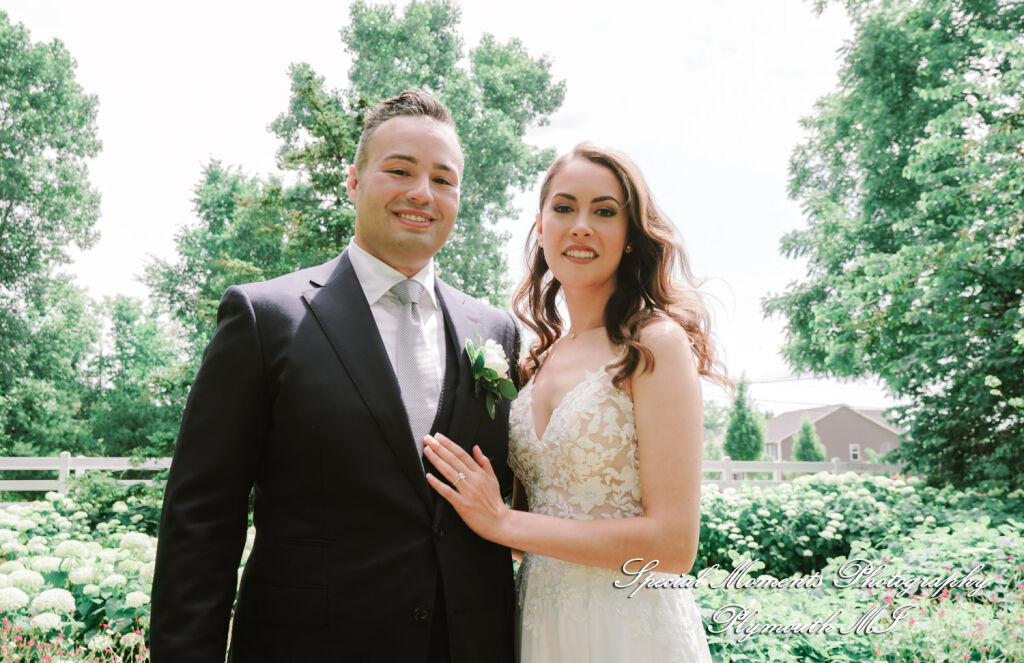 Melissa & Eric at MSU Tollgate Farm & Education Center Novi MI wedding photography