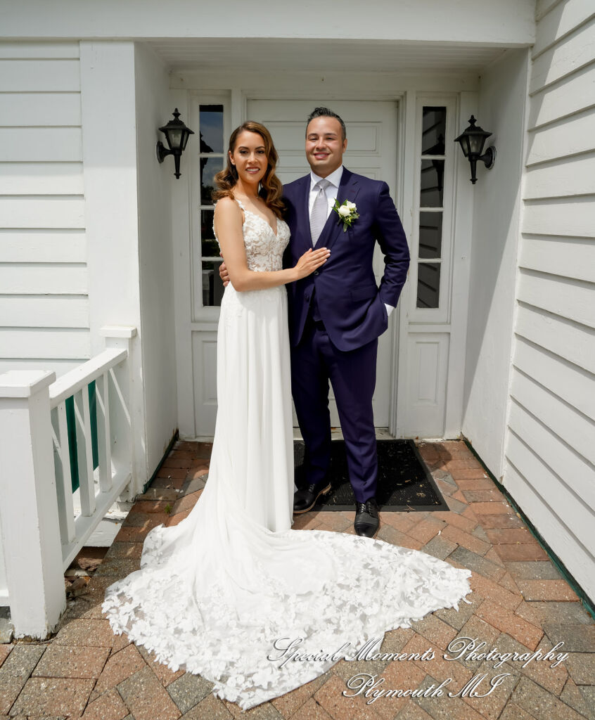 Melissa & Eric at MSU Tollgate Farm & Education Center Novi MI wedding photography