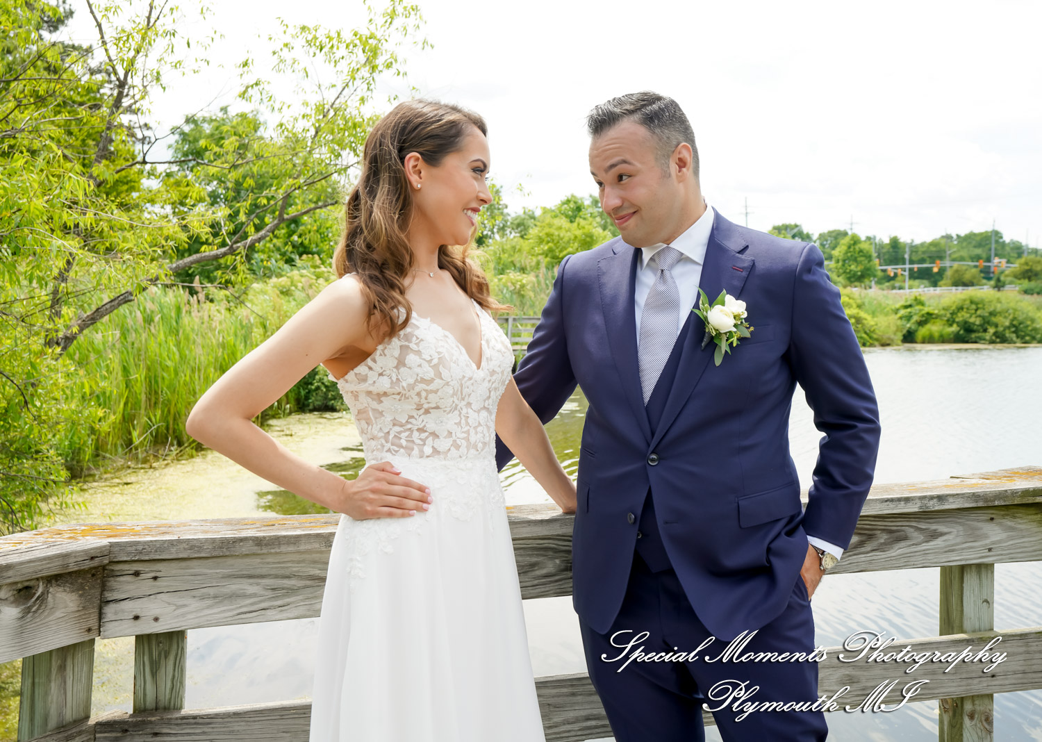 Melissa & Eric at MSU Tollgate Farm & Education Center Novi MI wedding photography