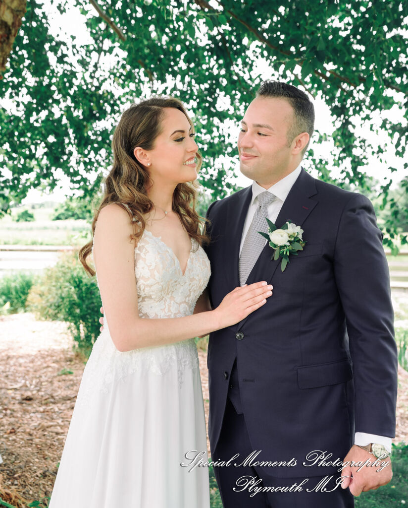 Melissa & Eric at MSU Tollgate Farm & Education Center Novi MI wedding photography