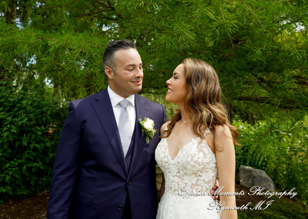 Melissa & Eric at MSU Tollgate Farm & Education Center Novi MI wedding photography