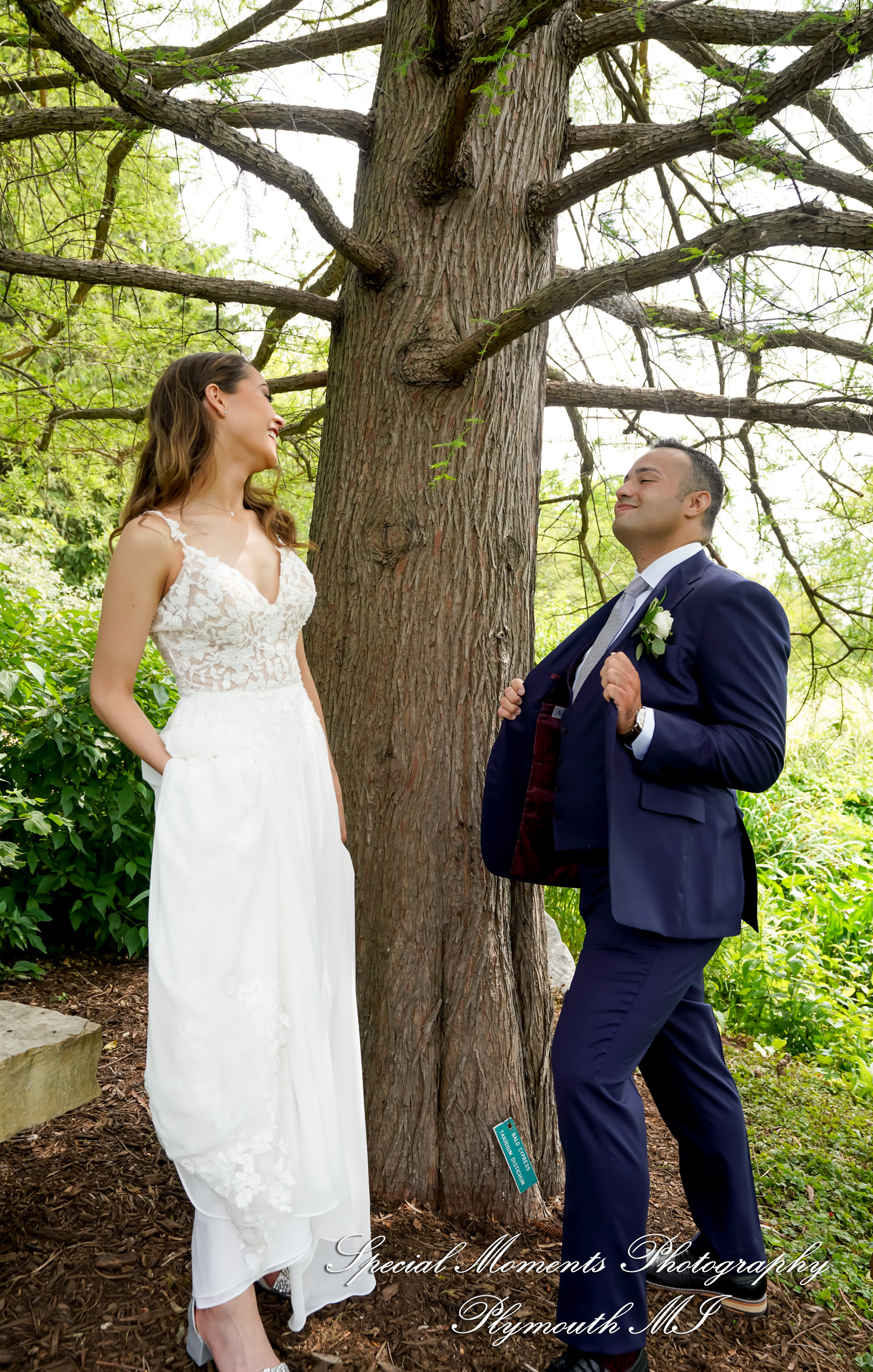 Melissa & Eric at MSU Tollgate Farm & Education Center Novi MI wedding photography