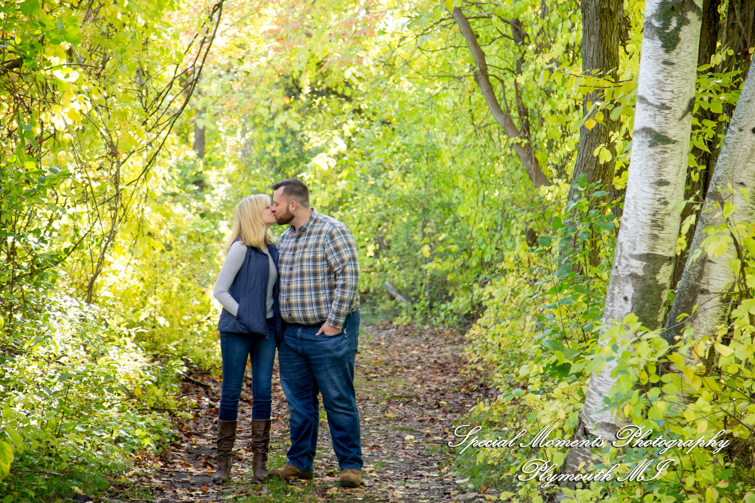 Christina & Jeffrey at Pontiac Lake State Park Waterford MI engagement photography