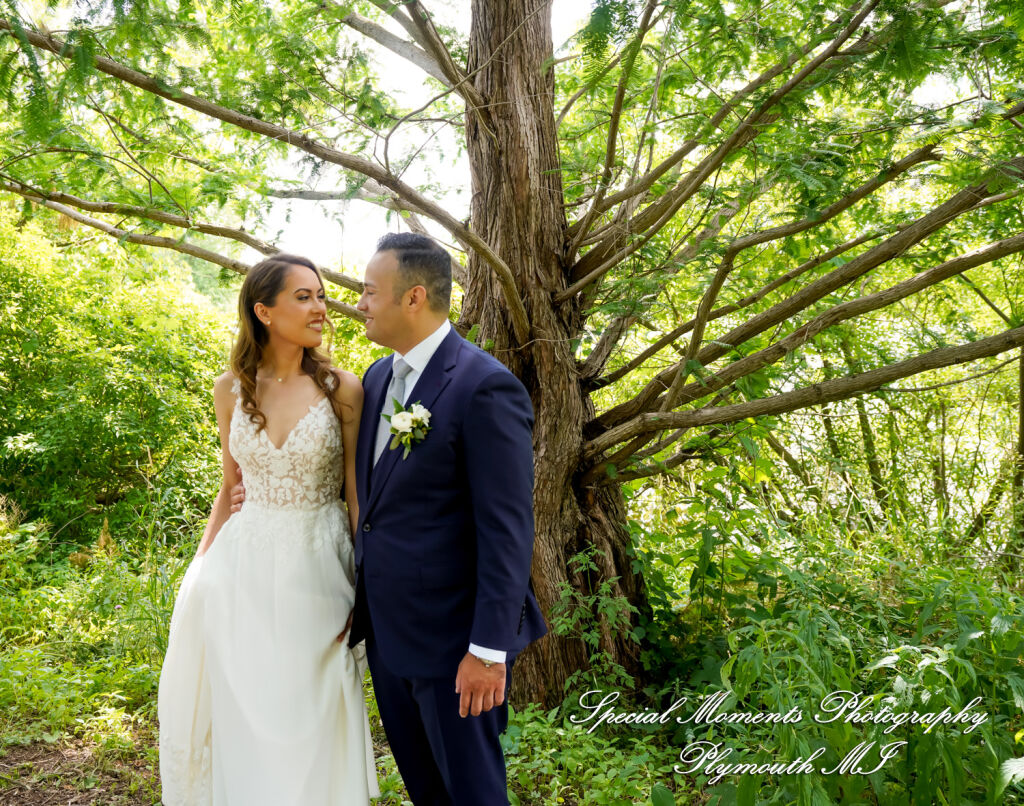 Melissa & Eric at MSU Tollgate Farm & Education Center Novi MI wedding photography