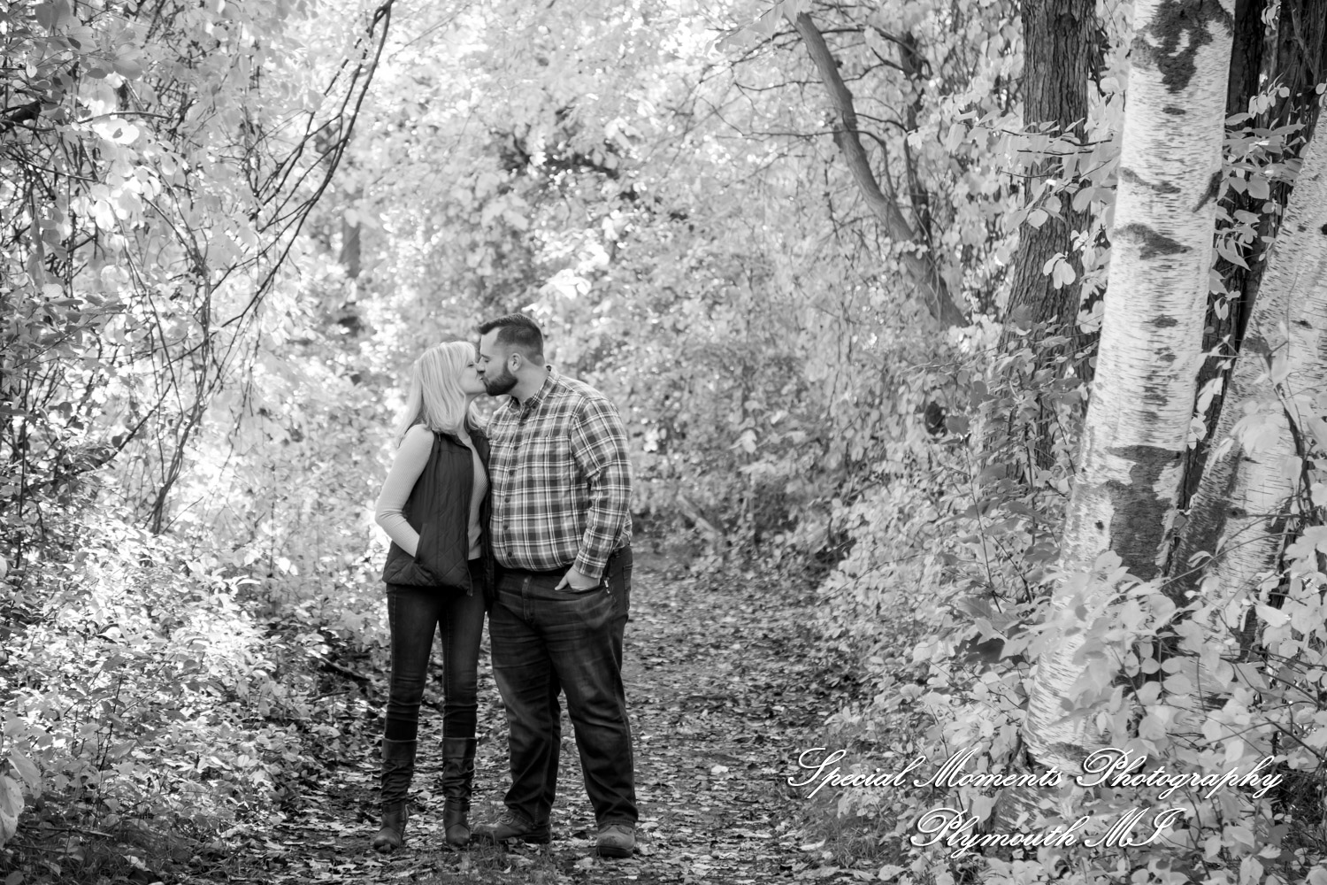 Christina & Jeffrey at Pontiac Lake State Park Waterford MI engagement photography
