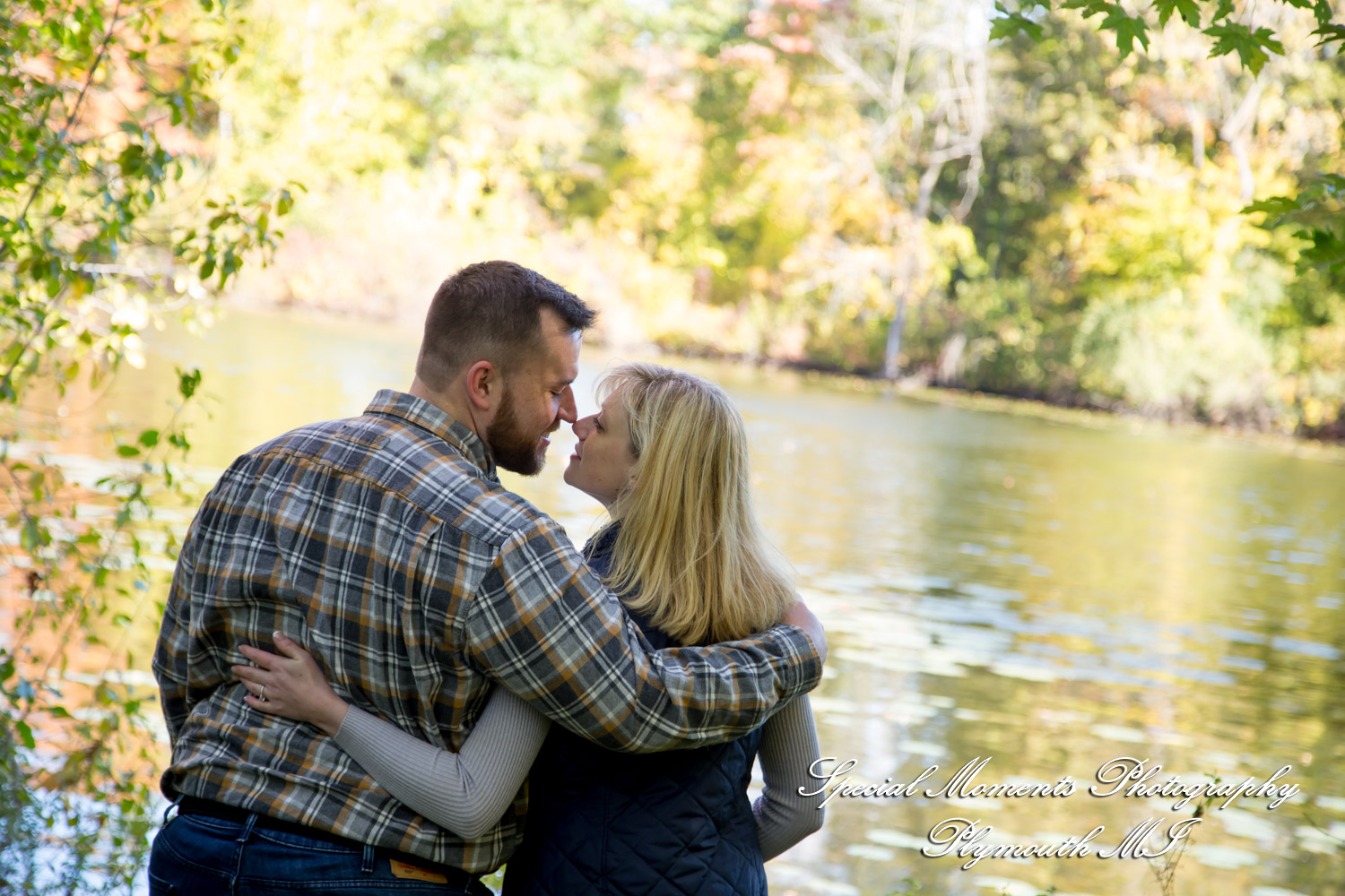 Christina & Jeffrey at Pontiac Lake State Park Waterford MI engagement photography