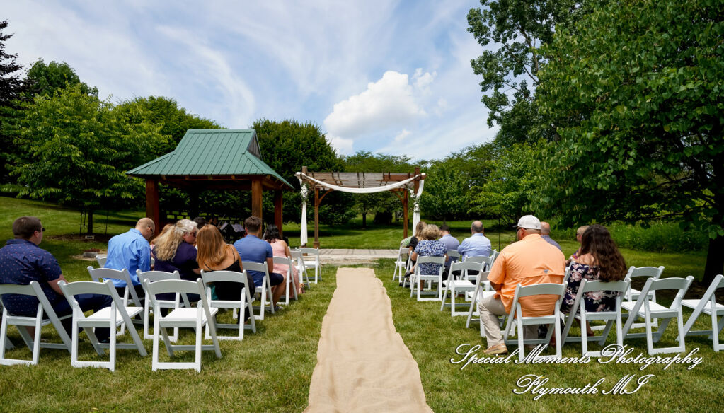 Melissa & Eric at MSU Tollgate Farm & Education Center Novi MI wedding photography