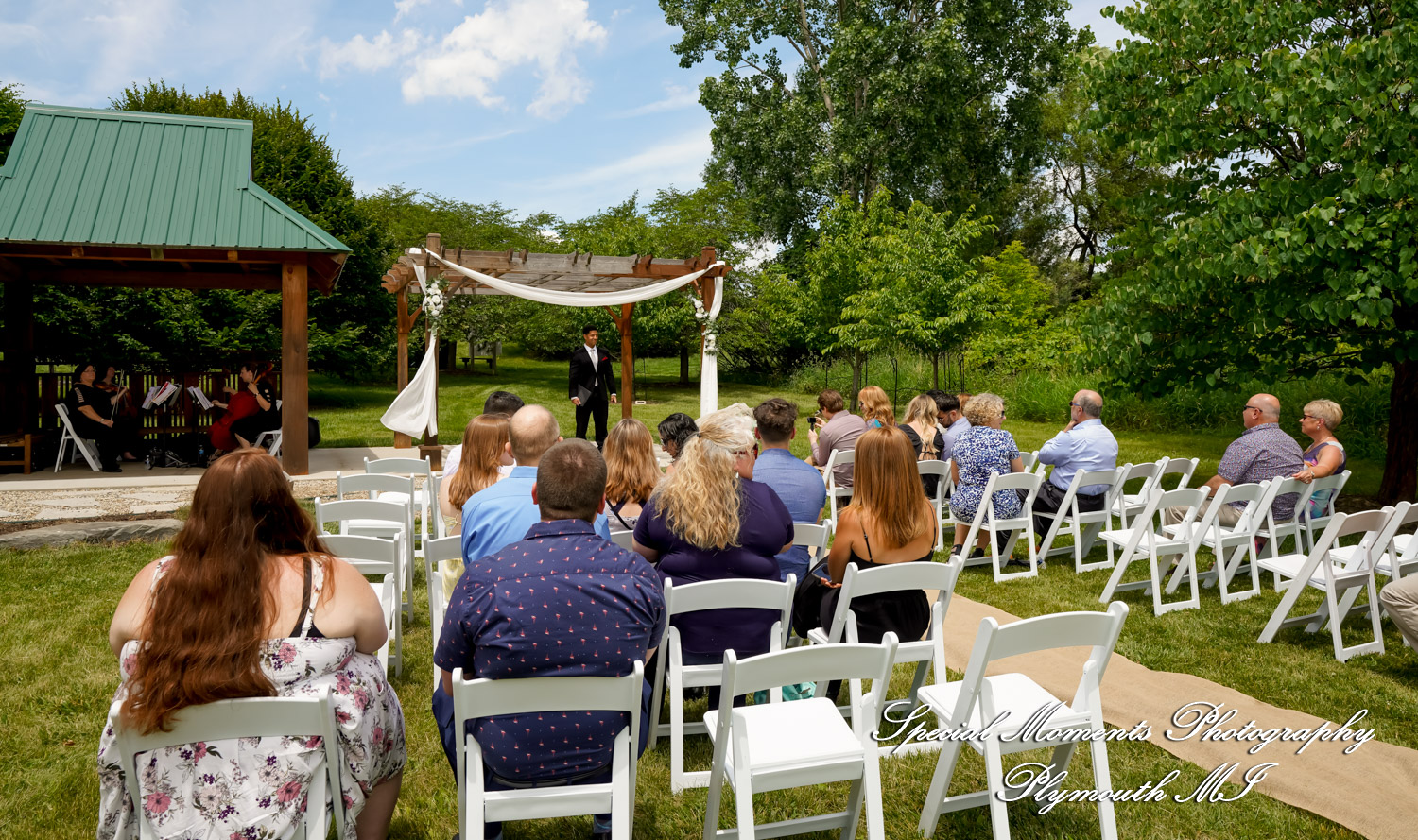 Melissa & Eric at MSU Tollgate Farm & Education Center Novi MI wedding photography