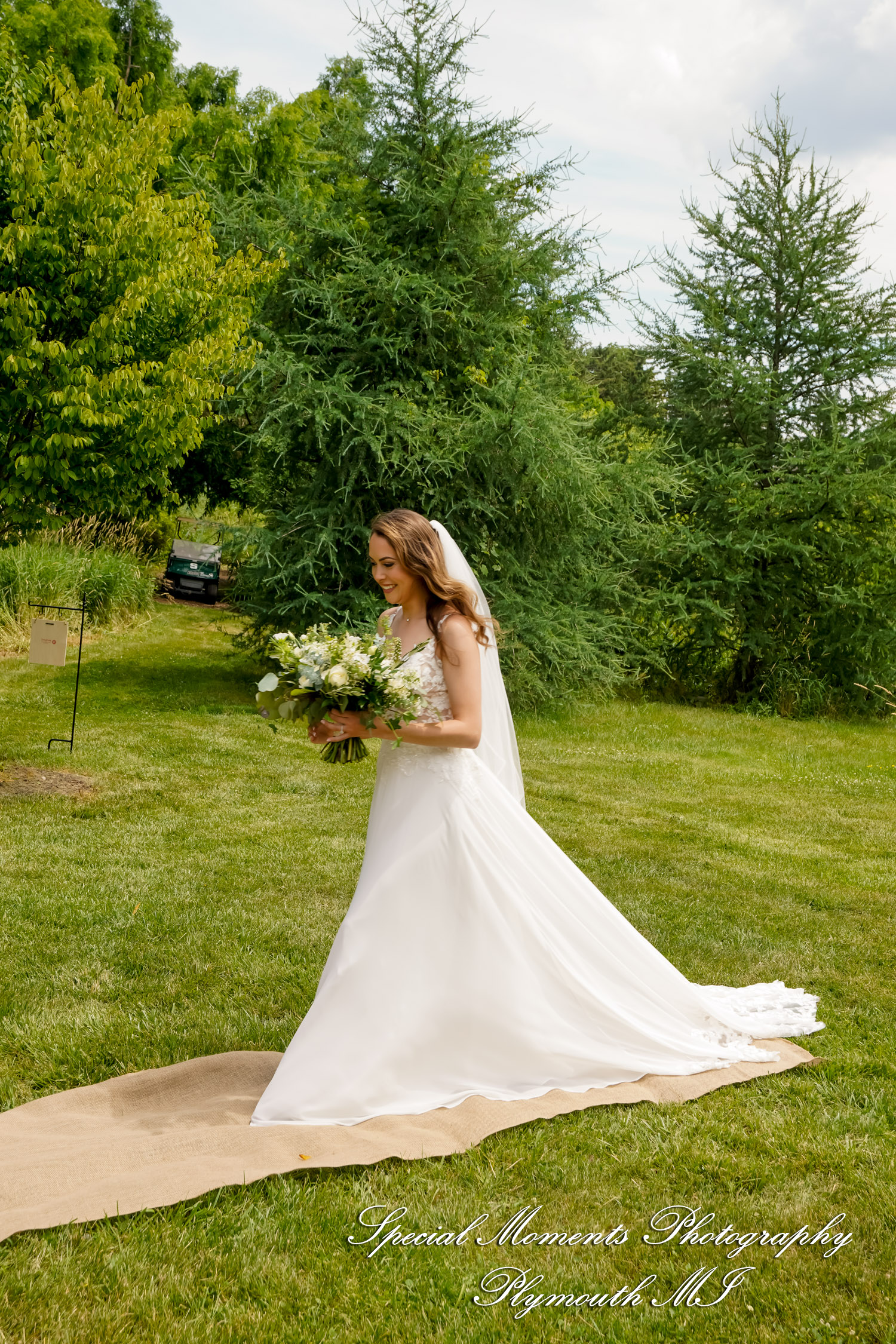 Melissa & Eric at MSU Tollgate Farm & Education Center Novi MI wedding photography