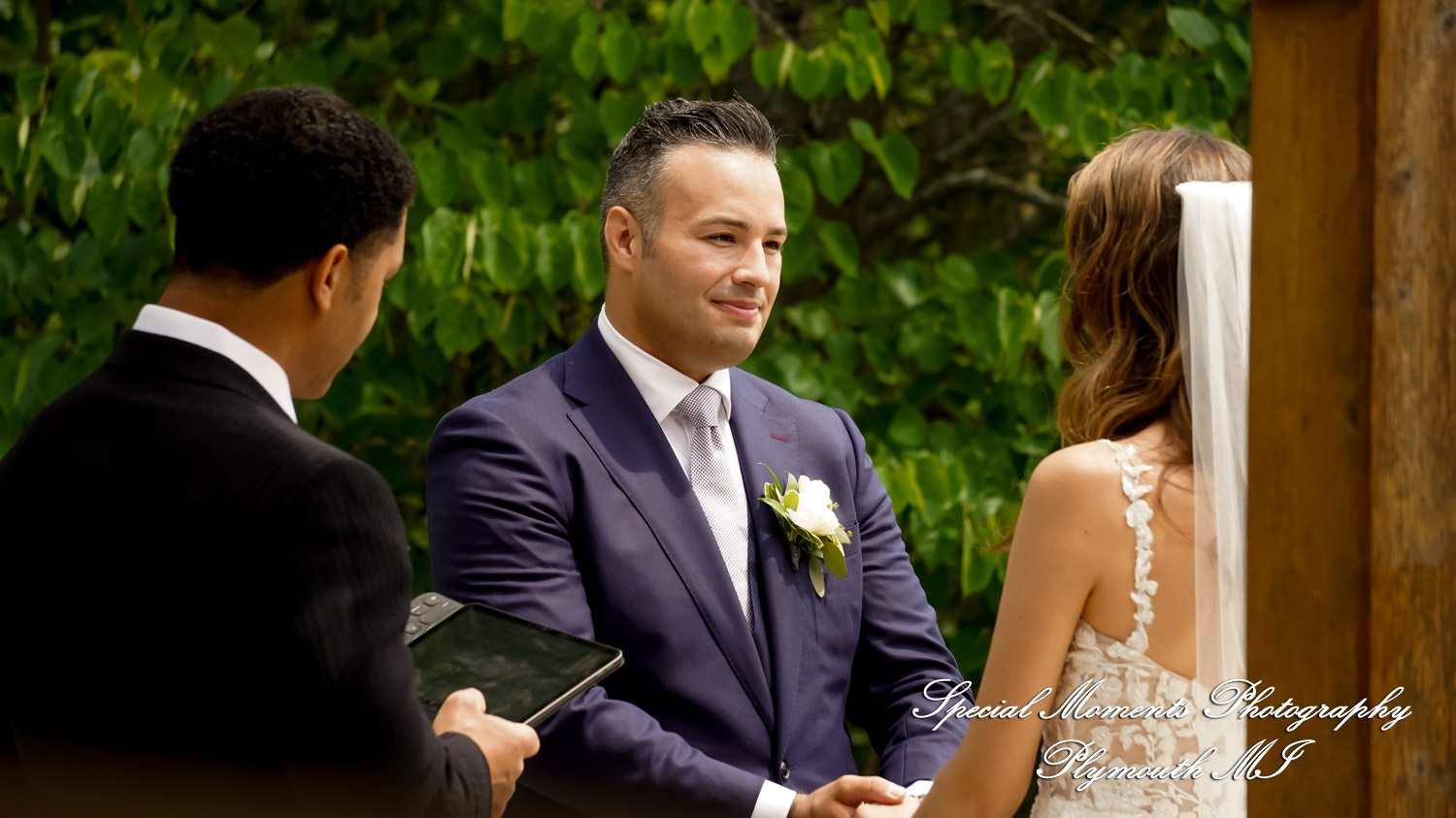 Melissa & Eric at MSU Tollgate Farm & Education Center Novi MI wedding photography
