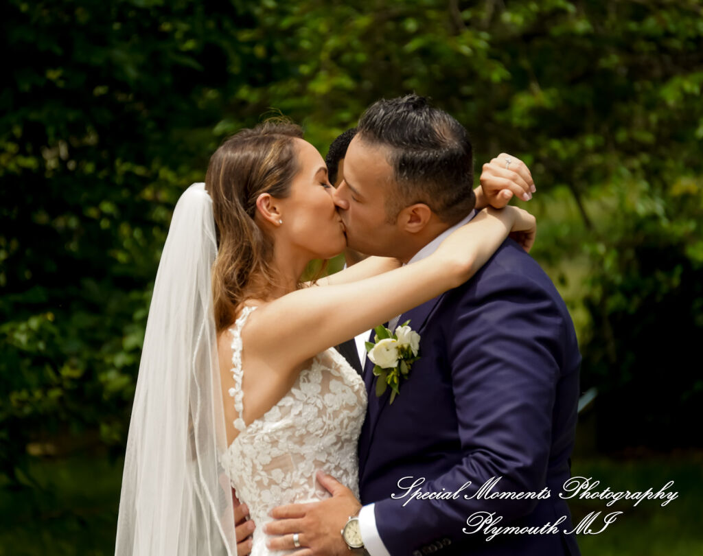 Melissa & Eric at MSU Tollgate Farm & Education Center Novi MI wedding photography