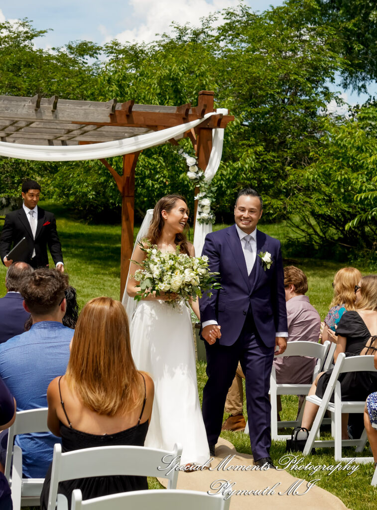 Melissa & Eric at MSU Tollgate Farm & Education Center Novi MI wedding photography