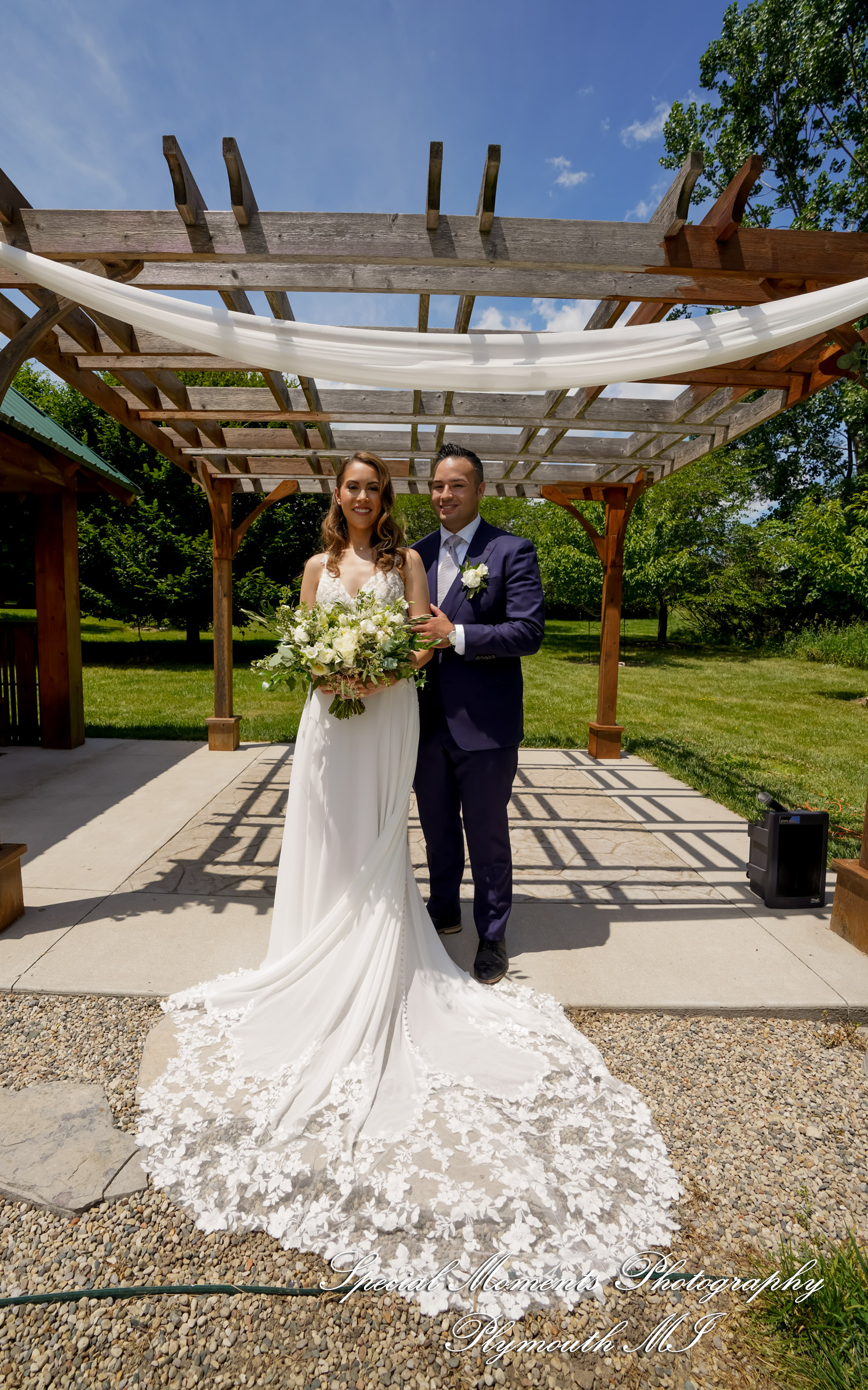 Melissa & Eric at MSU Tollgate Farm & Education Center Novi MI wedding photography