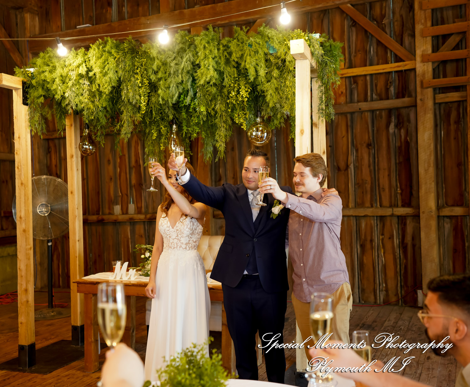 Melissa & Eric at MSU Tollgate Farm & Education Center Novi MI wedding photography
