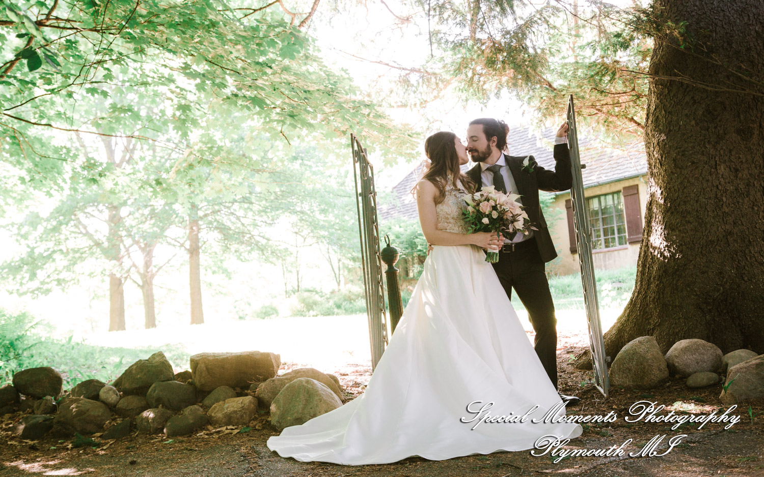 Leah & Bruno at Heritage Park Farmington Hills MI wedding photography