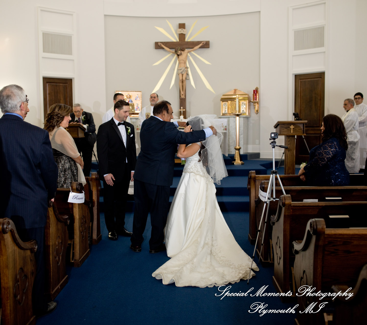 Miriam & Patrick at St. Thomas Chaldean Catholic West Bloomfield MI wedding photography