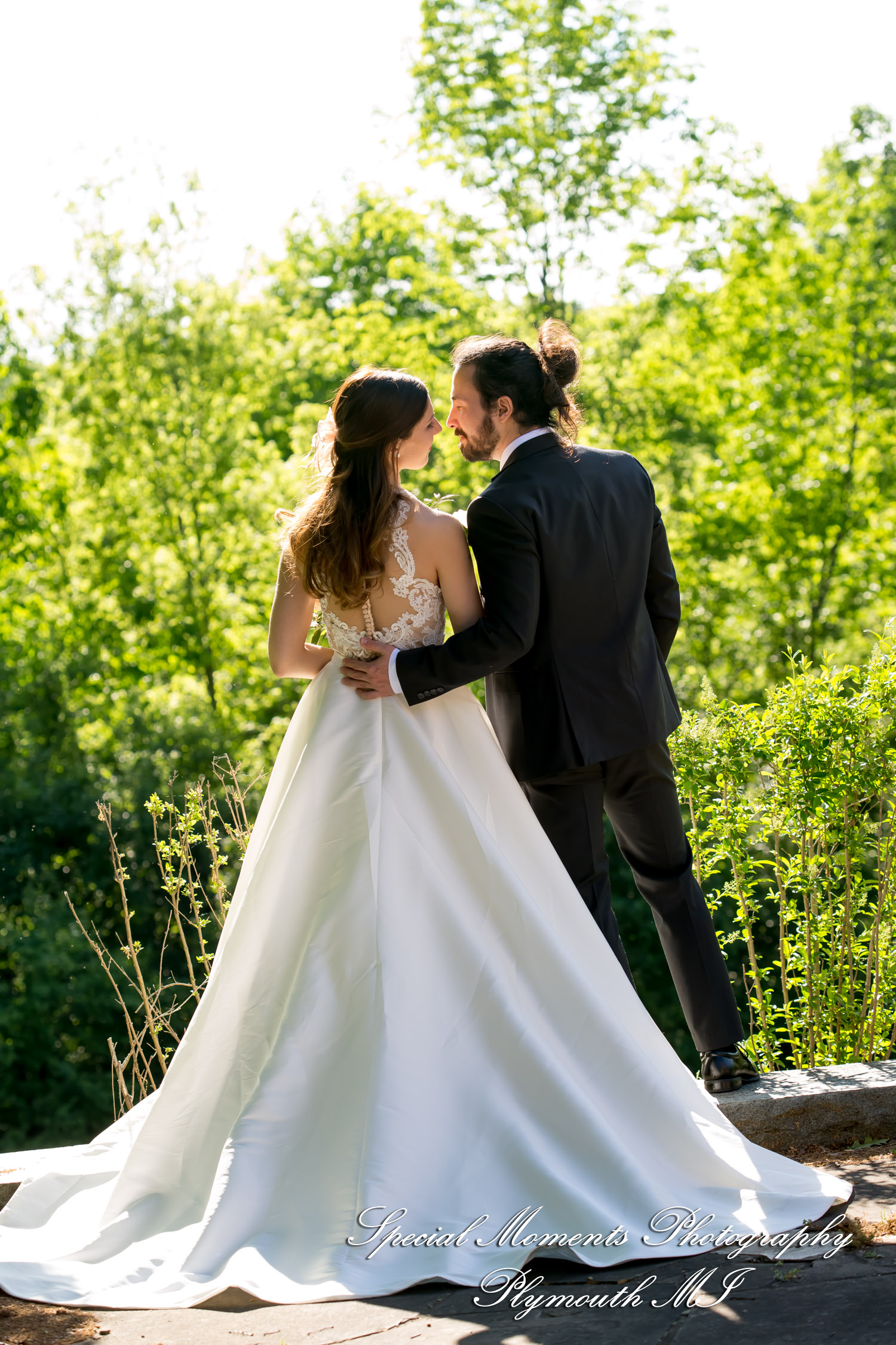 Leah & Bruno at Heritage Park Farmington Hills MI wedding photography
