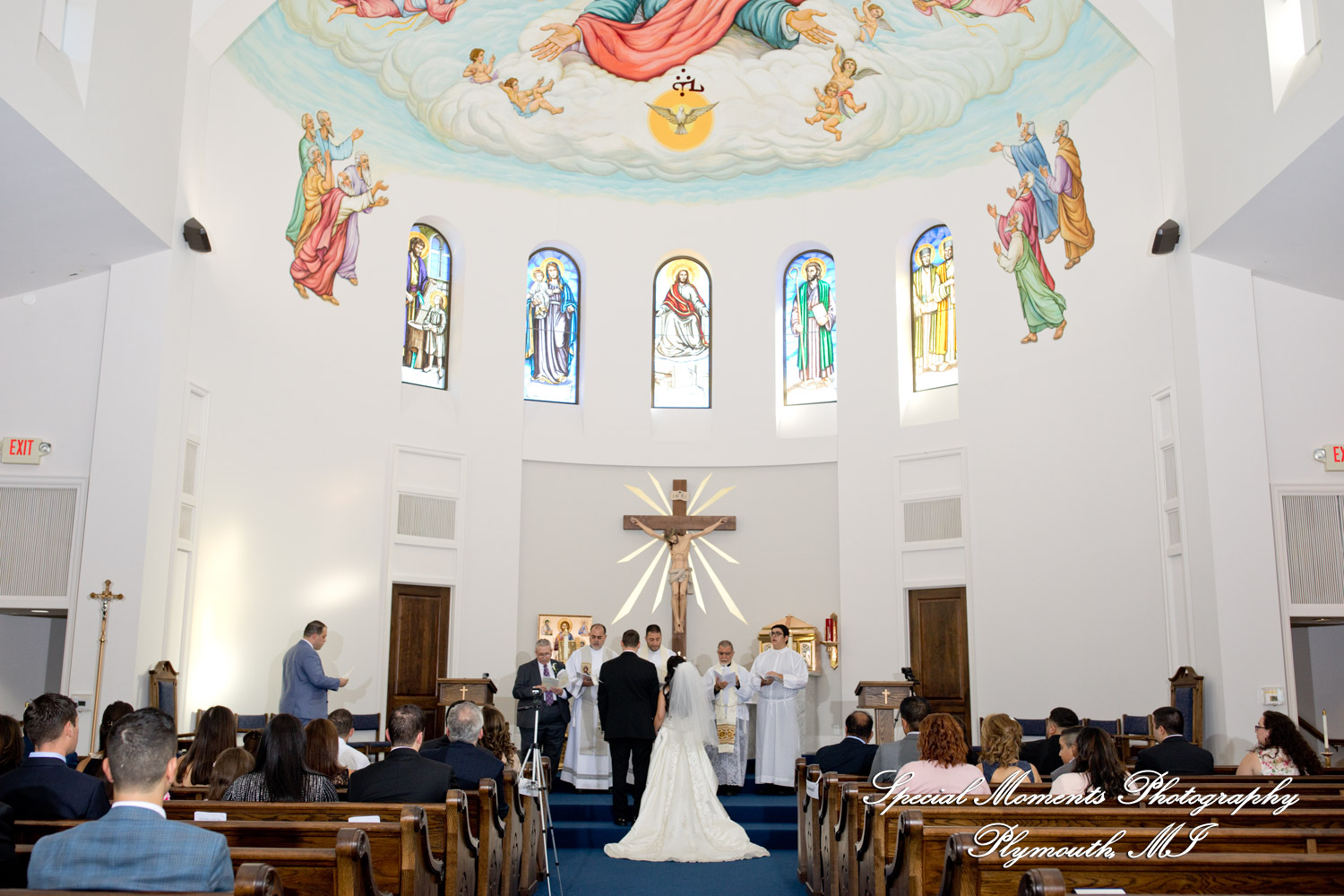 Miriam & Patrick at St. Thomas Chaldean Catholic West Bloomfield MI wedding photography