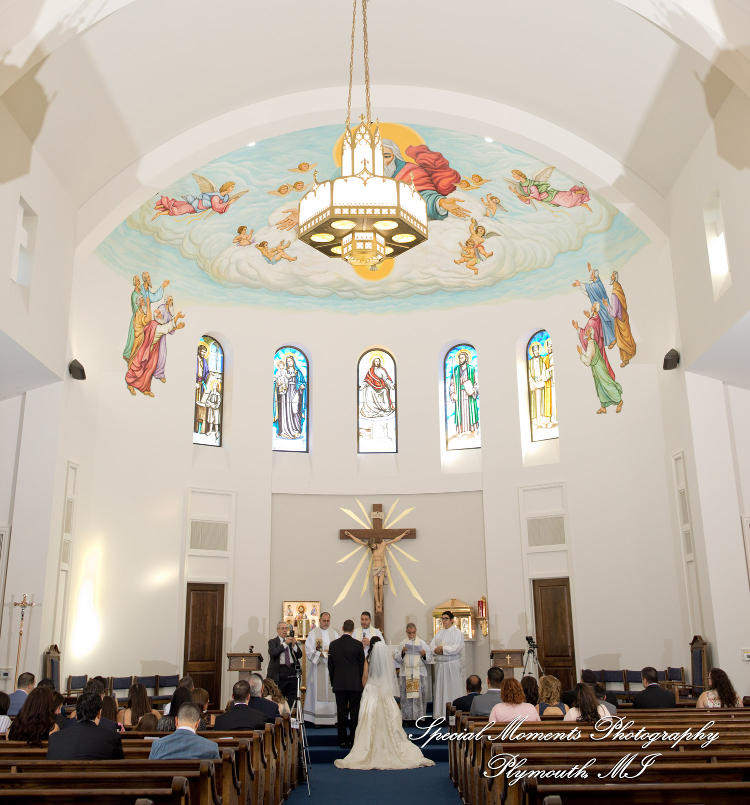 Miriam & Patrick at St. Thomas Chaldean Catholic West Bloomfield MI wedding photography